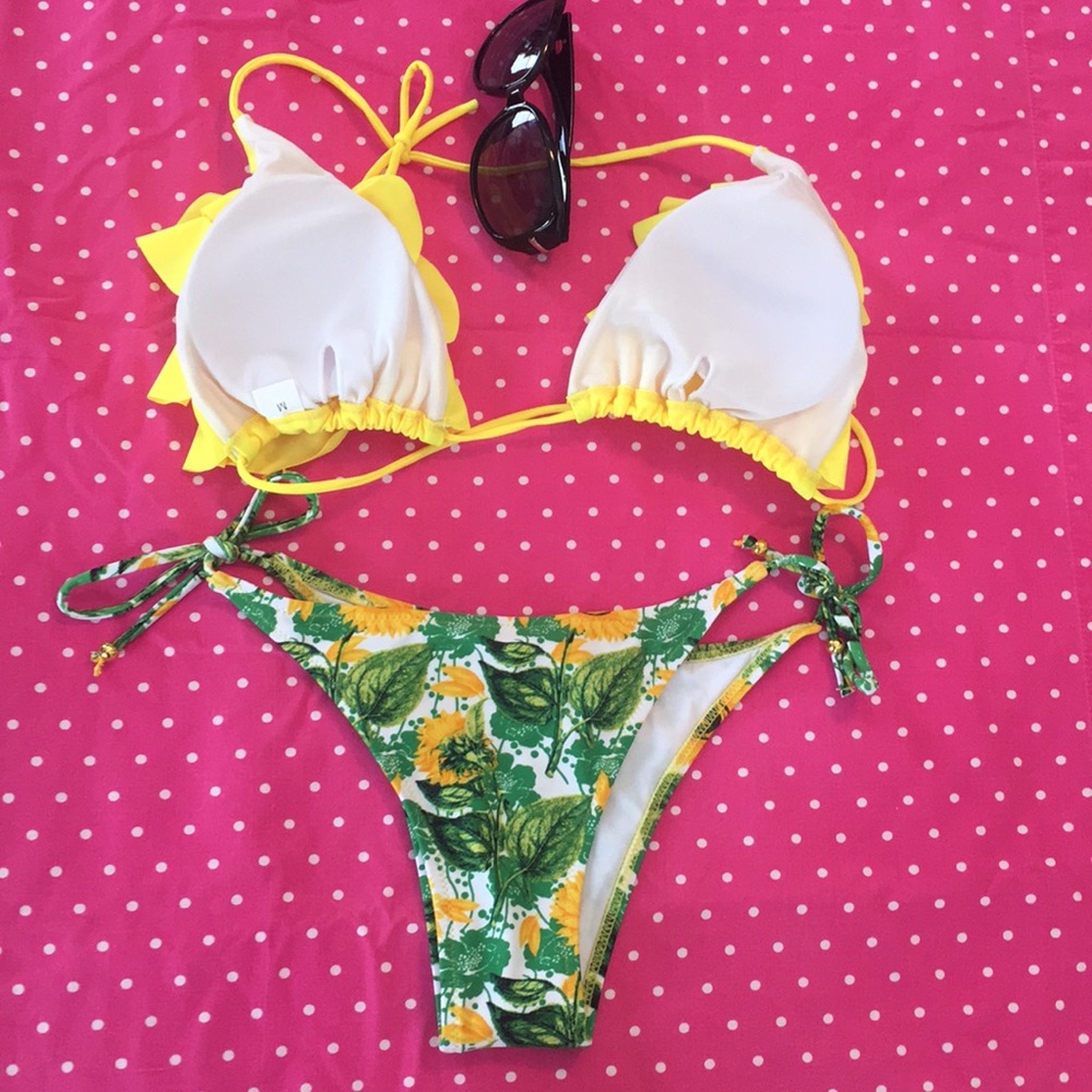SOLD! πΈ Ruffle Sunflower Bikini! - Picture 5 of 5